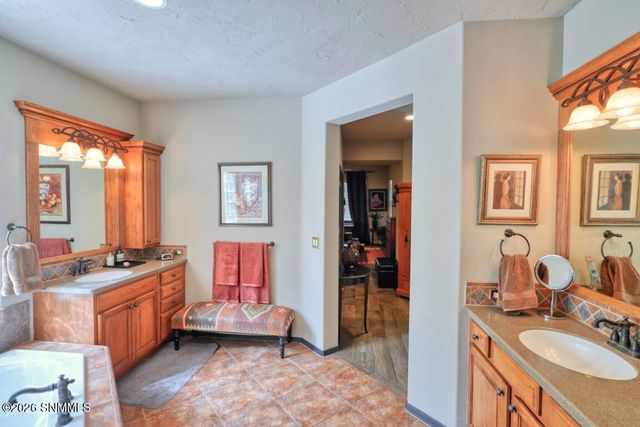 1695 Boulders Drive, Las Cruces, NM 88011