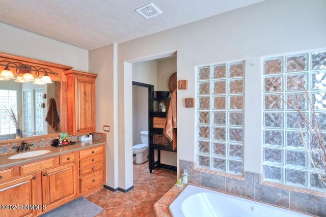 1695 Boulders Drive, Las Cruces, NM 88011