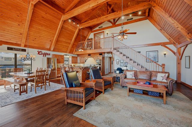 1225 Kiowa Drive W, Lake Kiowa, TX 76240