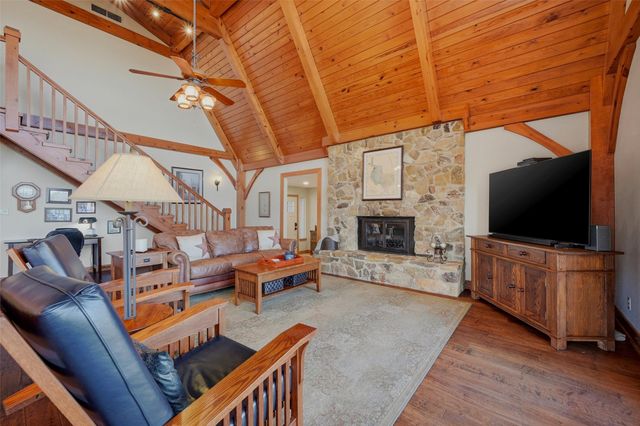 1225 Kiowa Drive W, Lake Kiowa, TX 76240