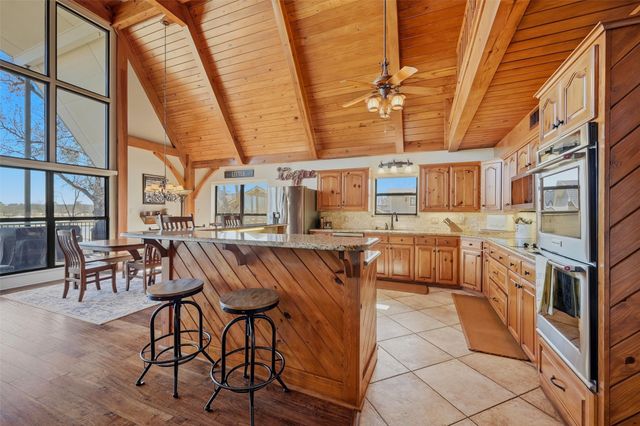 1225 Kiowa Drive W, Lake Kiowa, TX 76240