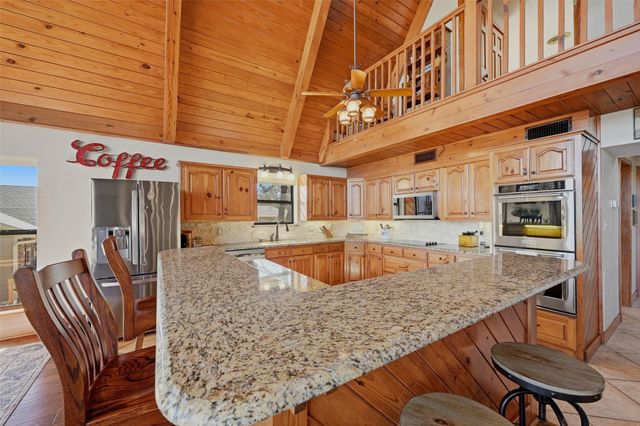 1225 Kiowa Drive W, Lake Kiowa, TX 76240