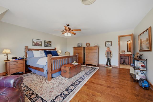 1225 Kiowa Drive W, Lake Kiowa, TX 76240