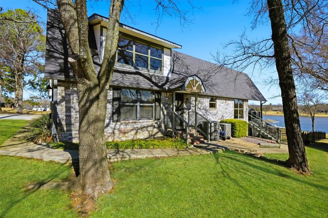 1225 Kiowa Drive W, Lake Kiowa, TX 76240