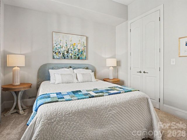4625 Piedmont Row Drive 609, Charlotte, NC 28210