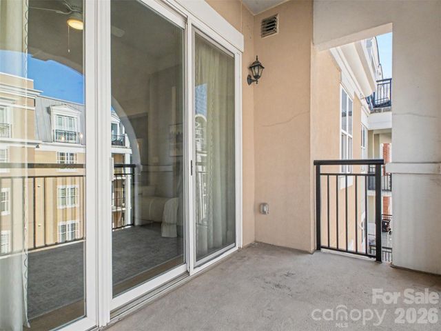 4625 Piedmont Row Drive 609, Charlotte, NC 28210
