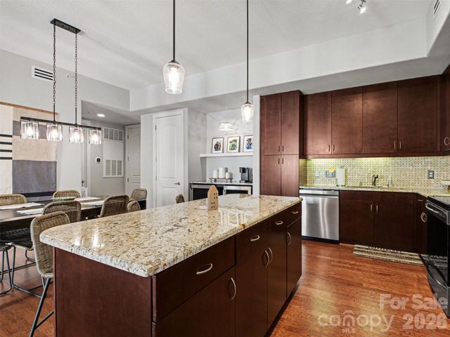 4625 Piedmont Row Drive 609, Charlotte, NC 28210
