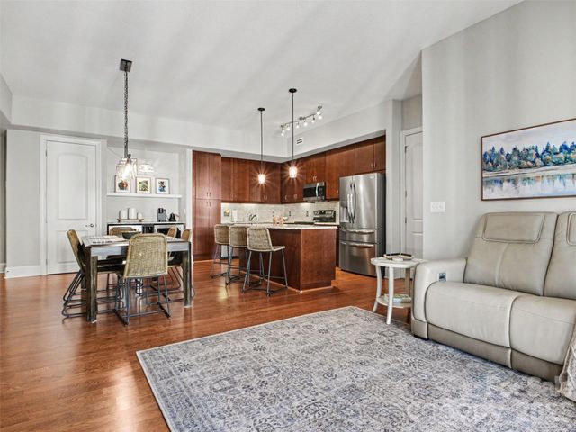 4625 Piedmont Row Drive 609, Charlotte, NC 28210