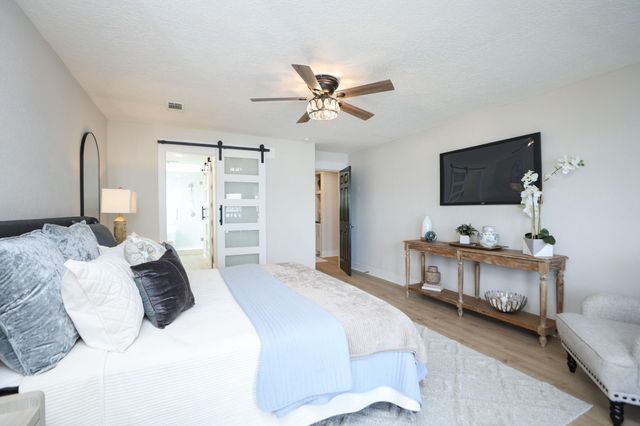 848 Lake View Drive, Montgomery, TX 77356