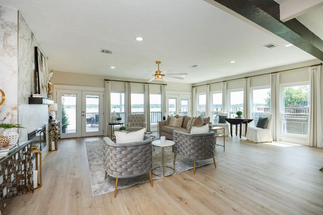 848 Lake View Drive, Montgomery, TX 77356