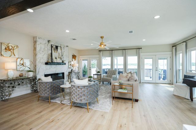 848 Lake View Drive, Montgomery, TX 77356