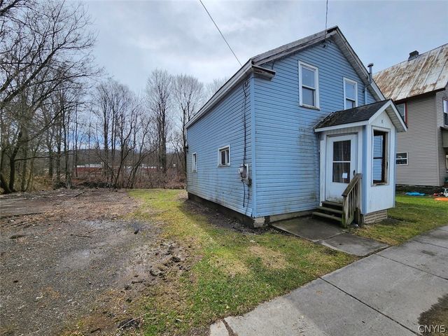 8 Center Street, Cortlandville, NY 13101