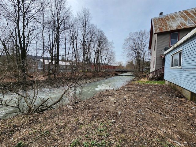8 Center Street, Cortlandville, NY 13101