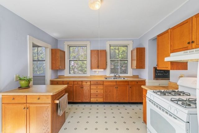 46 Whittier Street, Andover, MA 01810