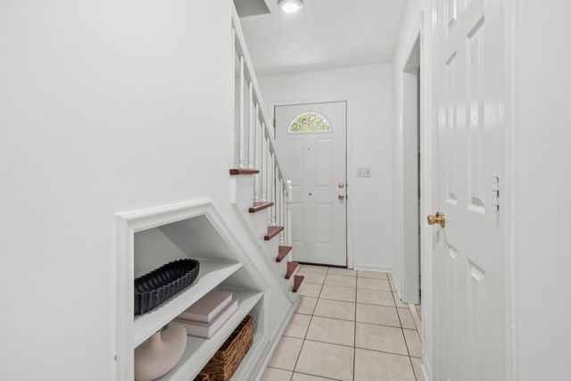 725 Williamson Drive B, Mount Pleasant, SC 29464