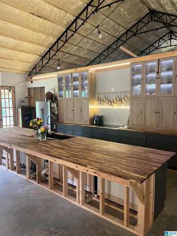 2028 OLD WOODSTOCK ROAD, West Blocton, AL 35184