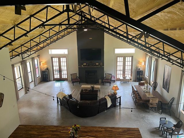 2028 OLD WOODSTOCK ROAD, West Blocton, AL 35184
