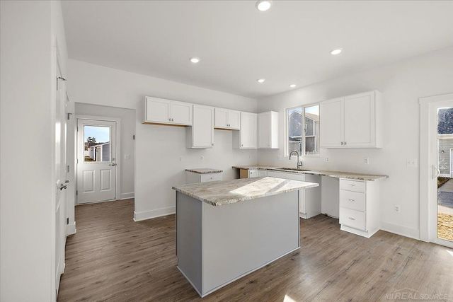 1716 W 12 Mile Road, Royal Oak, MI 48073