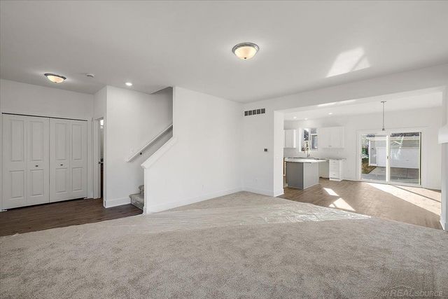 1716 W 12 Mile Road, Royal Oak, MI 48073