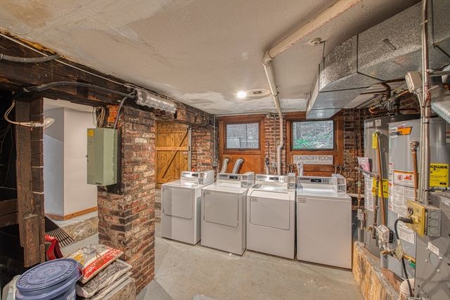 32 Grove 1, Boston, MA 02114