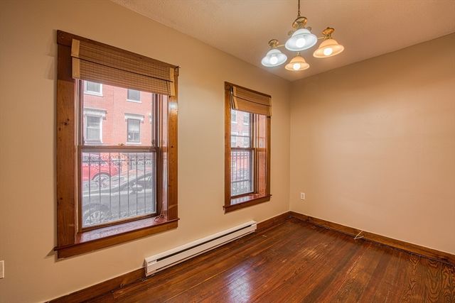 32 Grove 1, Boston, MA 02114