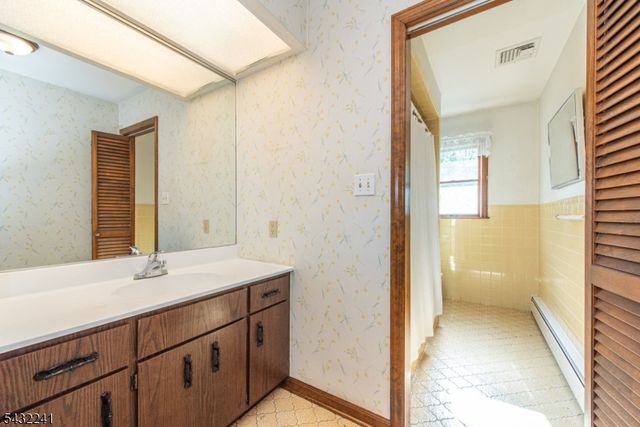 232 Ridge Road, West Milford Twp., NJ 07480