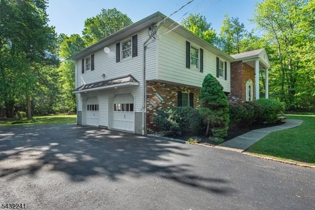 232 Ridge Road, West Milford Twp., NJ 07480