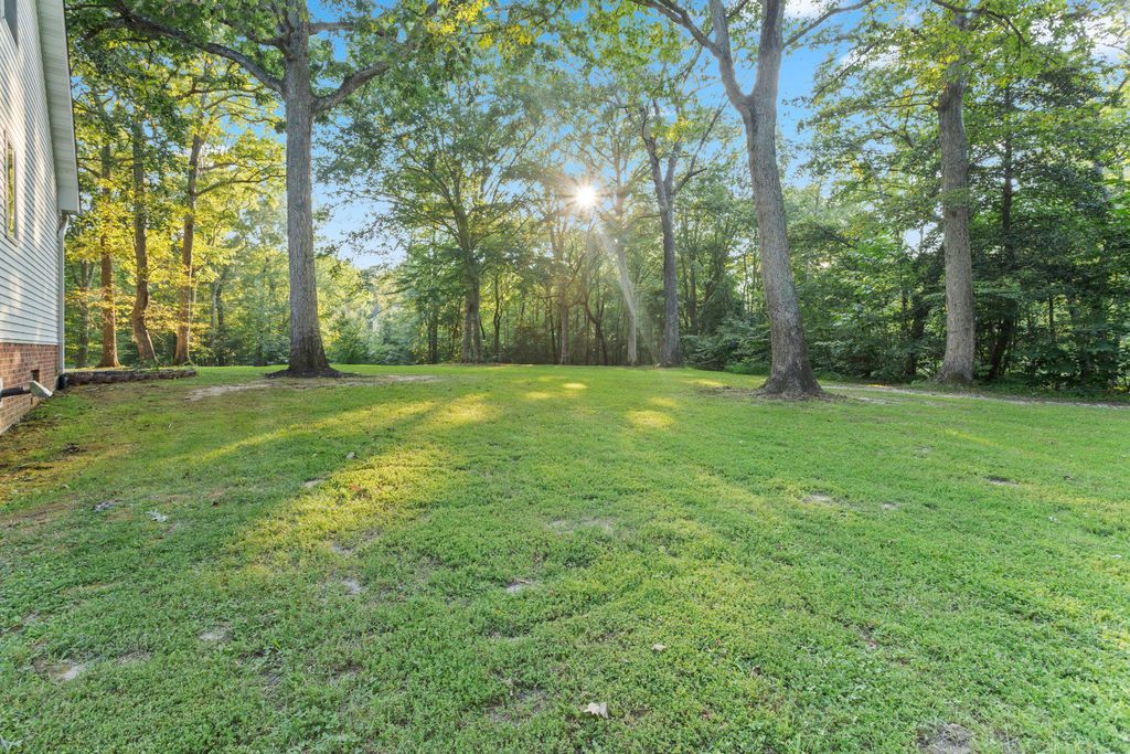 Image 18 of property listing at 600 PASTURE PL, Prince Frederick, MD 20678