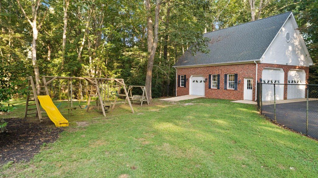 Image 27 of property listing at 600 PASTURE PL, Prince Frederick, MD 20678