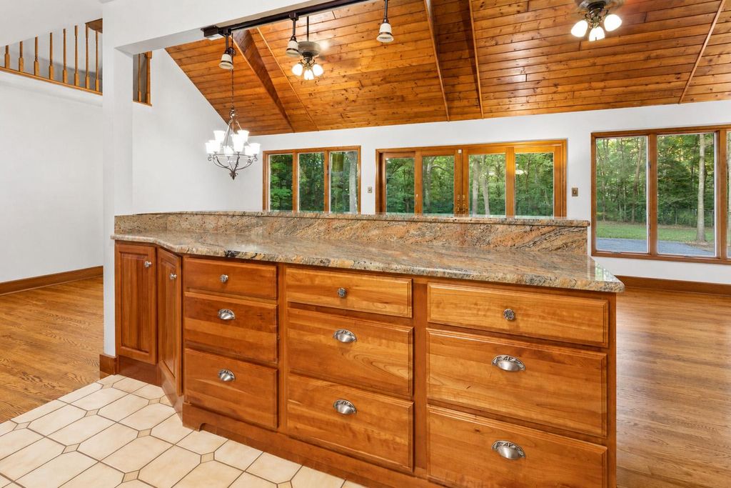 Image 54 of property listing at 600 PASTURE PL, Prince Frederick, MD 20678