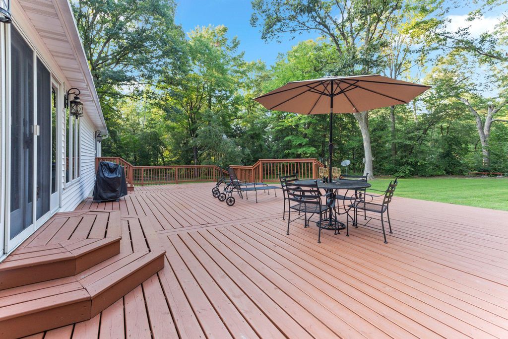 Image 55 of property listing at 600 PASTURE PL, Prince Frederick, MD 20678