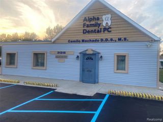 31315 harper rd N 13 Mile Rd Avenue, Saint Clair Shores, MI 48082