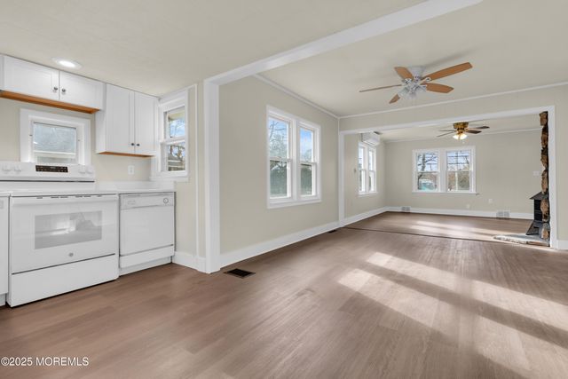 2061 Lakewood Road, Toms River, NJ 08755