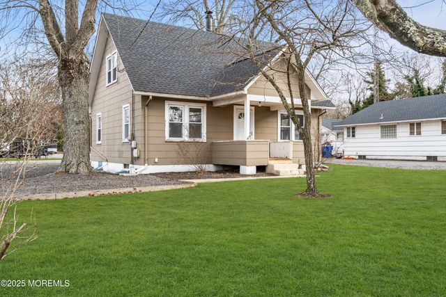 2061 Lakewood Road, Toms River, NJ 08755