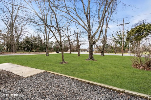 2061 Lakewood Road, Toms River, NJ 08755