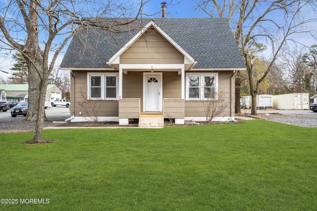 2061 Lakewood Road, Toms River, NJ 08755