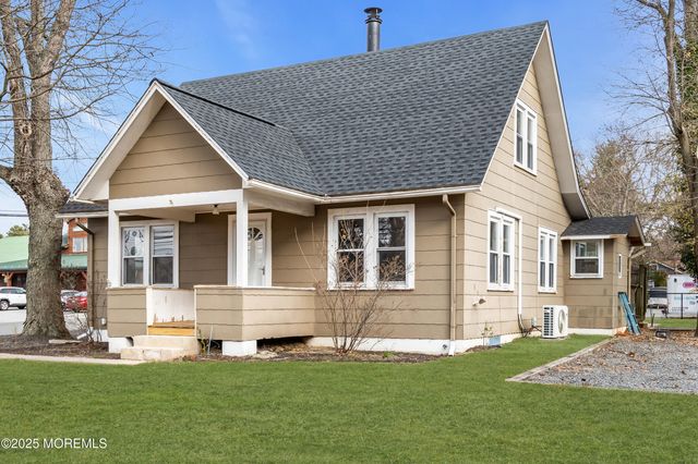 2061 Lakewood Road, Toms River, NJ 08755