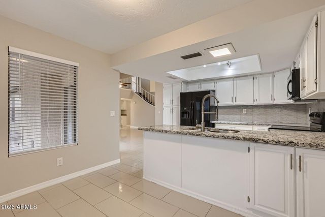 5337 W DESERT HILLS Drive, Glendale, AZ 85304