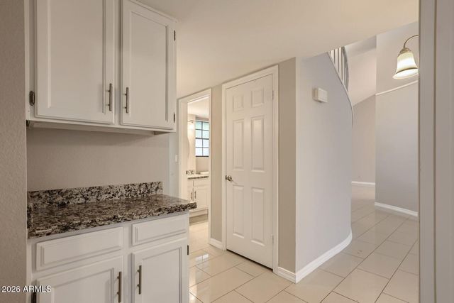 5337 W DESERT HILLS Drive, Glendale, AZ 85304