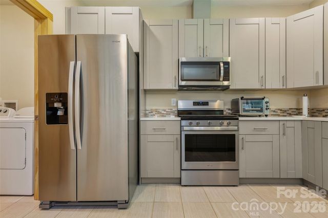 48 River Walk Drive, Asheville, NC 28804