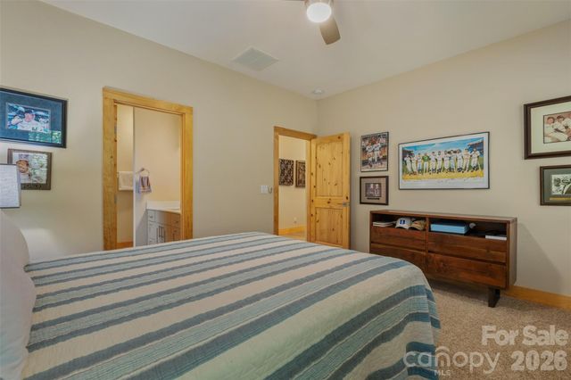 48 River Walk Drive, Asheville, NC 28804