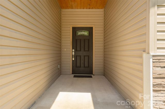 48 River Walk Drive, Asheville, NC 28804