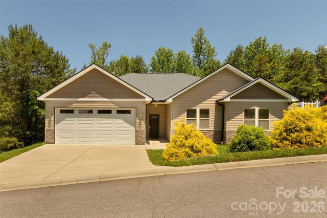 48 River Walk Drive, Asheville, NC 28804
