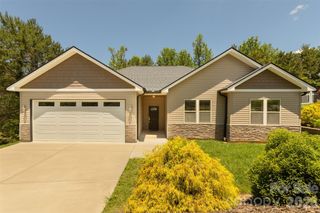 48 River Walk Drive, Asheville, NC 28804