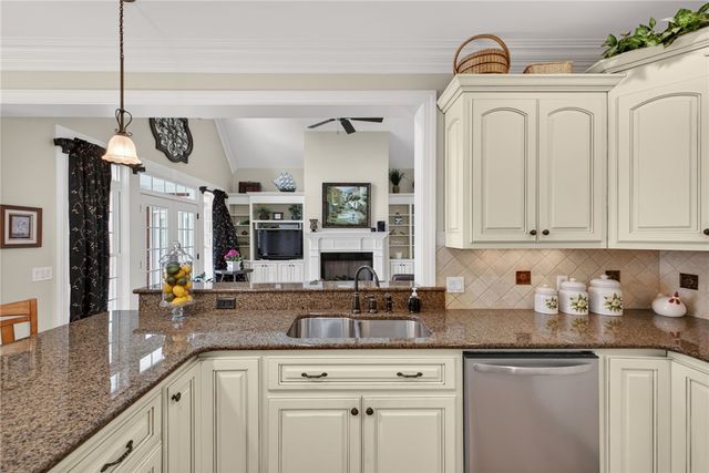 6 Ione Circle, Williamston, SC 29697