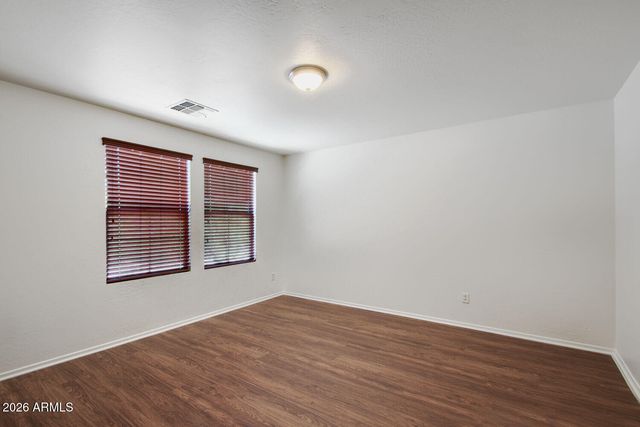 3219 W SAINT ANNE Avenue, Phoenix, AZ 85041