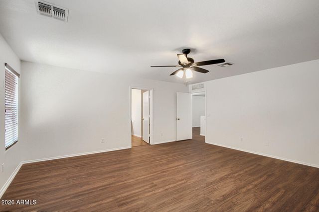3219 W SAINT ANNE Avenue, Phoenix, AZ 85041