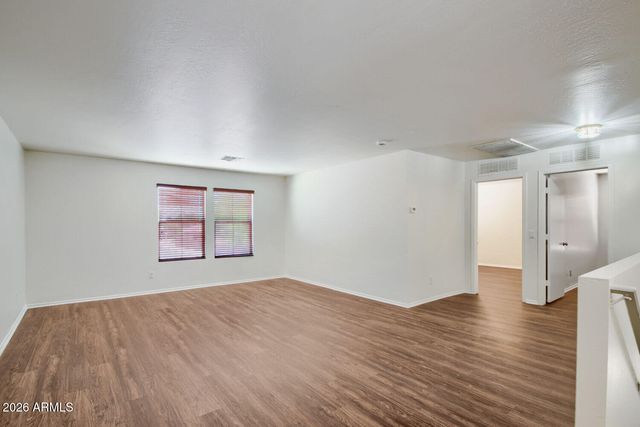 3219 W SAINT ANNE Avenue, Phoenix, AZ 85041