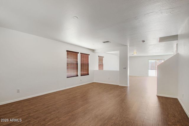 3219 W SAINT ANNE Avenue, Phoenix, AZ 85041