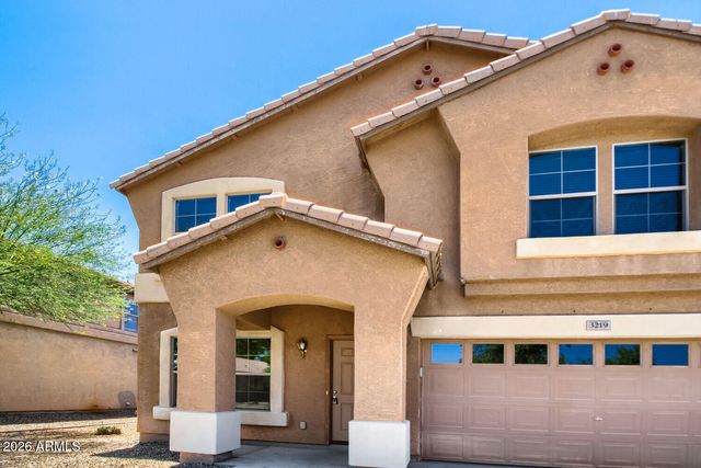 3219 W SAINT ANNE Avenue, Phoenix, AZ 85041